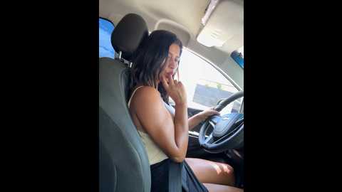 Media: sexi_noemi Stripchat 2024-10-27 17:19:00