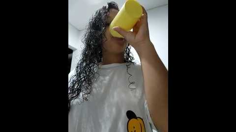Media: shara_dreams Stripchat 2024-10-27 02:02:00