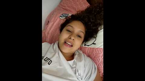 Media: shara_dreams Stripchat 2024-10-27 03:40:00