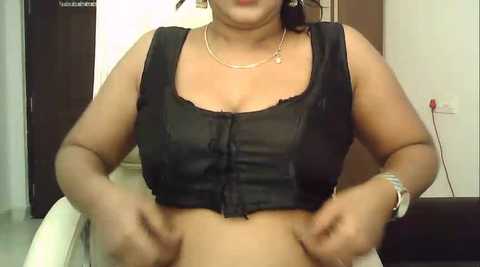 Media: spandana_sweety Stripchat 2024-10-27 11:07:00