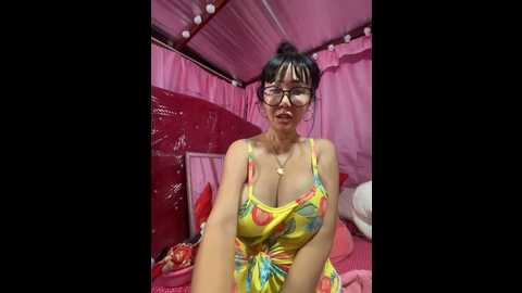 Media: sweetieme Stripchat 2024-10-27 11:27:00