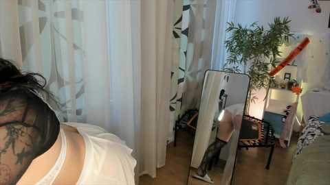 Media: viv_player Stripchat 2024-10-27 06:55:00