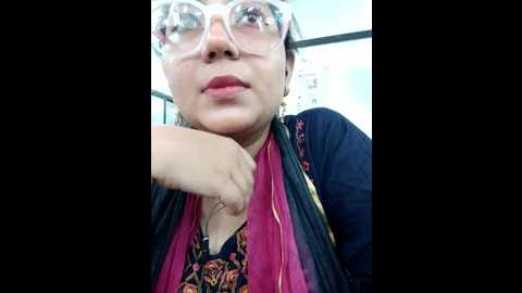 Media: angelina_julie Stripchat 2024-10-28 08:46:00