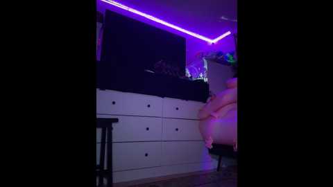 Media: cutiepiespanks Stripchat 2024-10-28 00:06:00