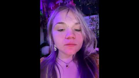 Media: cutiepiespanks Stripchat 2024-10-28 02:35:00