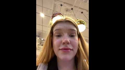 Media: honey___hot Stripchat 2024-10-28 15:09:00