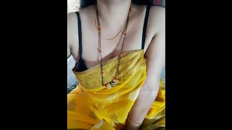 Media: indian_desi_wife Stripchat 2024-10-28 05:09:00