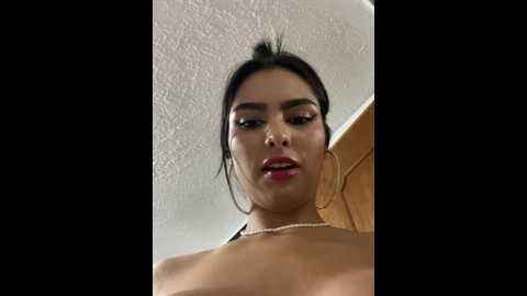 Media: maddy_rouse_ Stripchat 2024-10-28 01:41:00