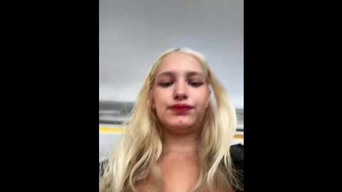 Media: milkyy_wway Stripchat 2024-10-28 07:50:00