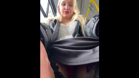 Media: milkyy_wway Stripchat 2024-10-28 09:21:00