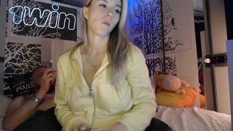 Media: niki7377 Stripchat 2024-10-28 15:30:00