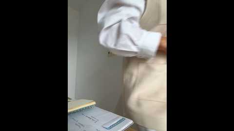 Media: streetdoll Stripchat 2024-10-28 10:58:00