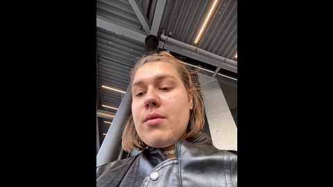 Media: suziemurray Stripchat 2024-10-28 08:10:00