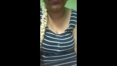 Media: tamilniranjana Stripchat 2024-10-28 18:36:00