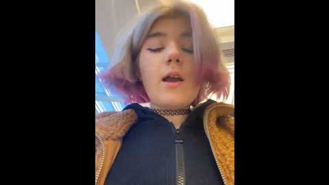 Media: baby__naughty Stripchat 2024-10-29 13:11:00
