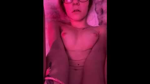 Media: foxy_ana13 Stripchat 2024-10-29 06:47:00