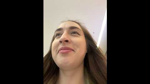 Media: holly_play Stripchat 2024-10-29 09:26:00