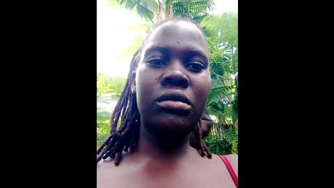 Media: holygrail001 Stripchat 2024-10-29 05:49:00