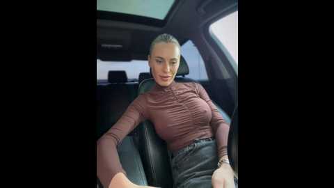 Media: jessyrey Stripchat 2024-10-29 14:42:00