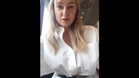 Media: legslong Stripchat 2024-10-29 10:22:00