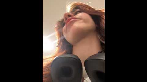 Media: lily__belle Stripchat 2024-10-29 12:10:00
