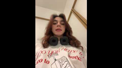 Media: lily__belle Stripchat 2024-10-29 14:18:00