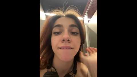 Media: lily__belle Stripchat 2024-10-29 17:45:00