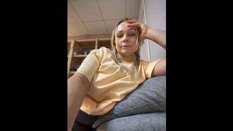 Media: bondgirl_013 Stripchat 2024-10-30 15:45:00
