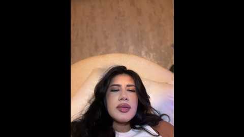 Media: clarachanelricek Stripchat 2024-10-30 03:19:00