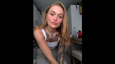 Media: goldloeckchen159 Stripchat 2024-10-30 14:51:00