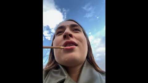 Media: holly_play Stripchat 2024-10-30 13:02:00