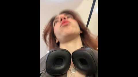 Media: lily__belle Stripchat 2024-10-30 13:05:00
