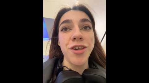 Media: lily__belle Stripchat 2024-10-30 16:18:00