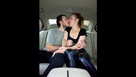 Media: lovebackground Stripchat 2024-10-30 12:17:00