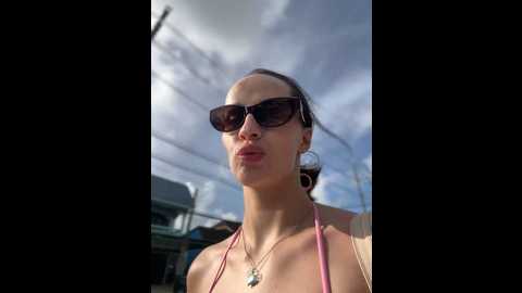 Media: maya_bay Stripchat 2024-10-30 09:11:00