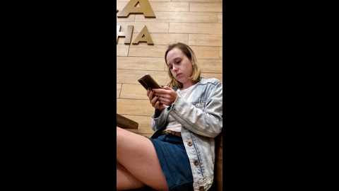 Media: public_katrisha Stripchat 2024-10-30 16:49:00