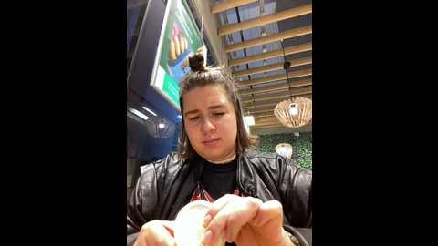 Media: suziemurray Stripchat 2024-10-30 09:59:00