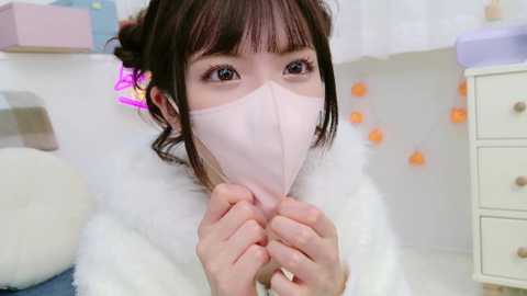 Media: _minami_ Stripchat 2024-10-31 18:09:00