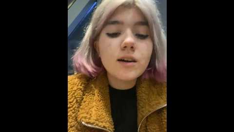 Media: baby__naughty Stripchat 2024-10-31 15:07:00