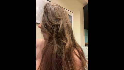 Media: curvyflawless Stripchat 2024-10-31 14:34:00