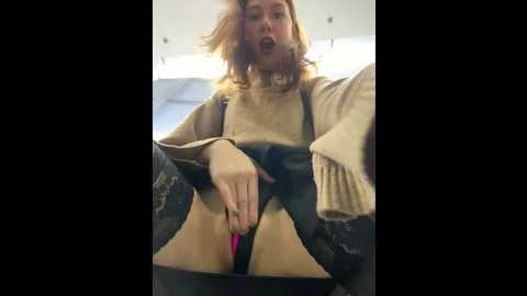 Media: dina_tease Stripchat 2024-10-31 10:28:00