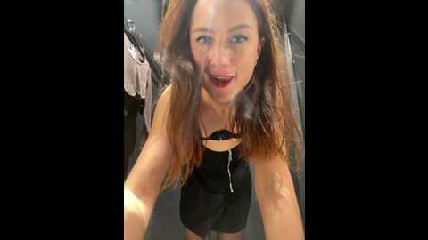 Media: dina_tease Stripchat 2024-10-31 12:37:00