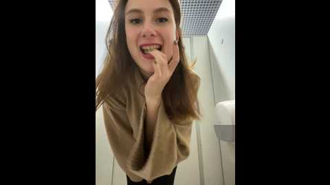Media: dina_tease Stripchat 2024-10-31 14:21:00