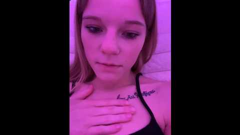 Media: foxy_ana13 Stripchat 2024-10-31 22:02:00