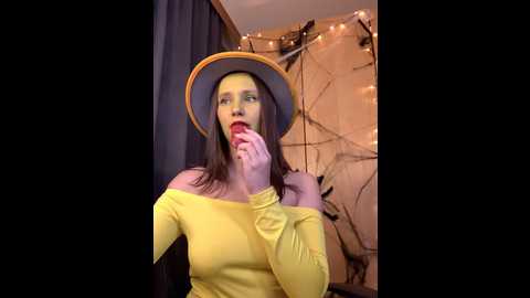 Media: hotcaramellstv Stripchat 2024-10-31 16:31:00