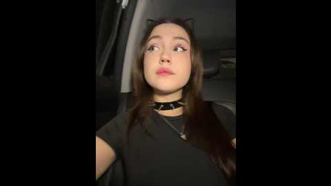 Media: peachy_dream Stripchat 2024-10-31 16:17:00