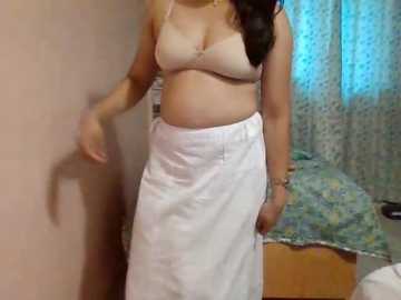 pinky_4 @ stripchat on 20241031