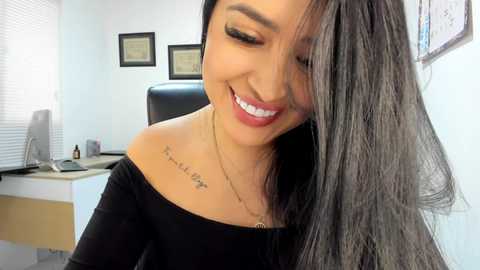 Media: sara_fun Stripchat 2024-10-31 18:15:00