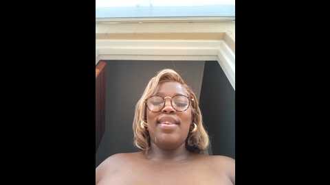 Media: sweetdolly29xx Stripchat 2024-10-31 06:31:00