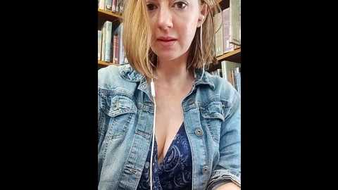 Media: topsywilde Stripchat 2024-10-31 08:51:00